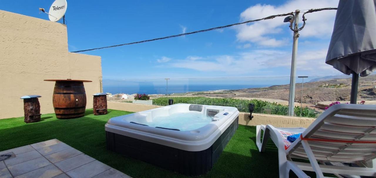 La Casita Villa Playa de San Juan  Exterior photo